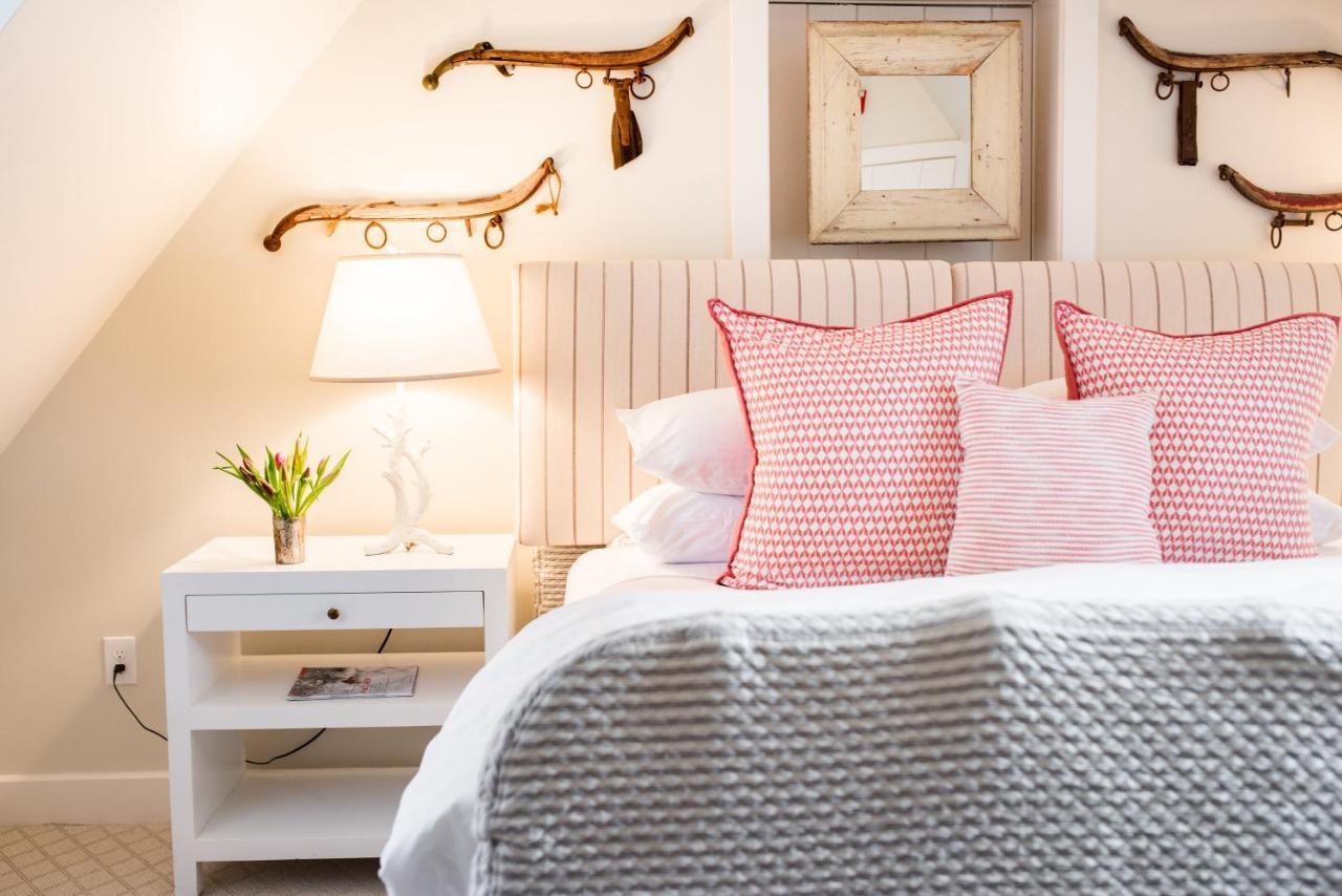 Edson Hill - A Distinctive Country Inn ストー エクステリア 写真