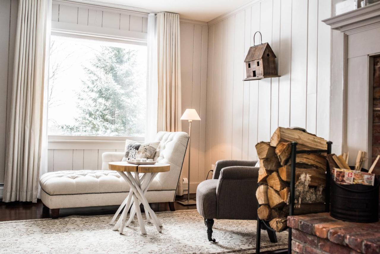 Edson Hill - A Distinctive Country Inn ストー エクステリア 写真