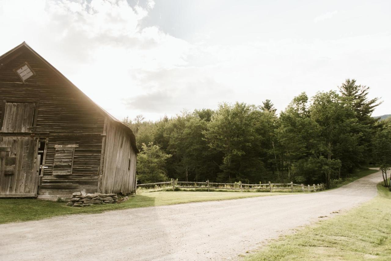 Edson Hill - A Distinctive Country Inn ストー エクステリア 写真