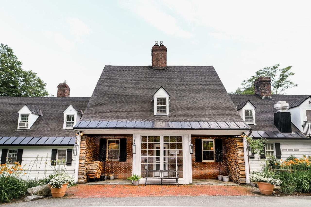 Edson Hill - A Distinctive Country Inn ストー エクステリア 写真